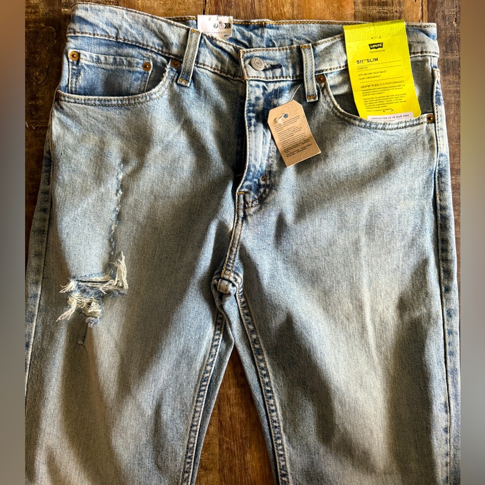 Men’s 511 Levi’s slim fit stretch distressed jeans - 33 x 32